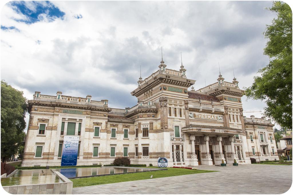 Hotel Ristorante San Carlo Salsomaggiore Terme Bagian luar foto